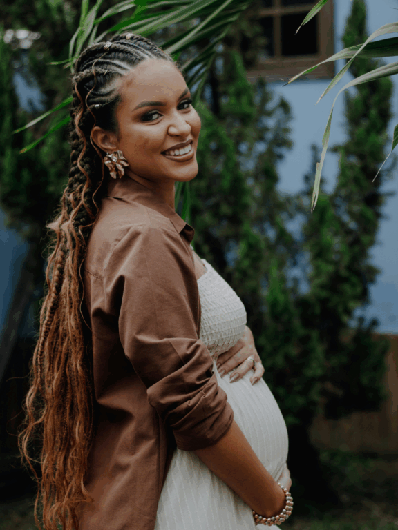 Doula vs Midwife: What’s the Difference? A Complete Guide from a Houston Doula