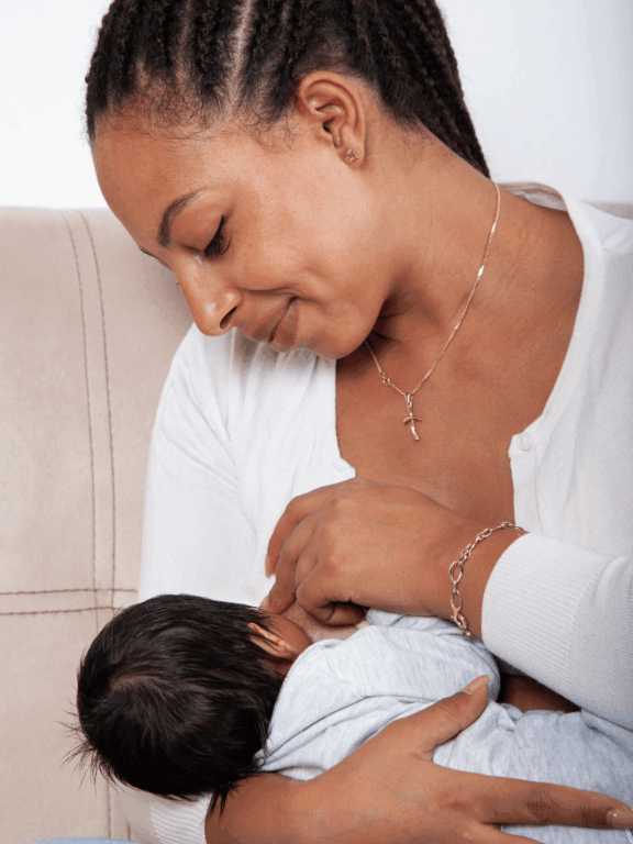 Breastfeeding Essentials: What Every Nursing Mom Needs for Postpartum Recovery