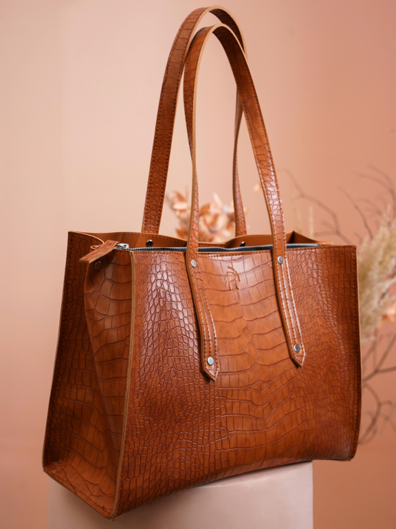 What’s in My Doula Bag? Essential Tools for Labor Support in Houston