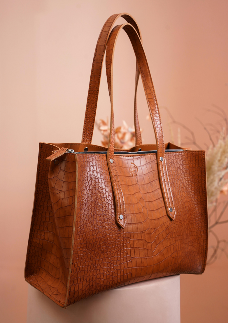 What’s in My Doula Bag? Essential Tools for Labor Support in Houston